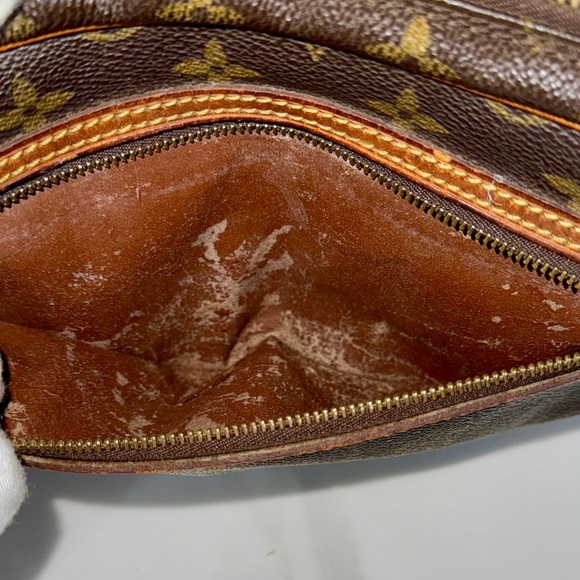 Auth LOUIS VUITTON Vintage Clutch/Wristlet - Picture 13 of 15